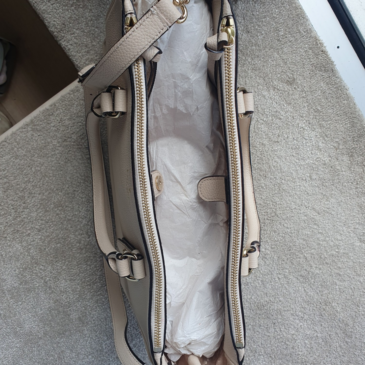 Kate Spade Cream leather bag
