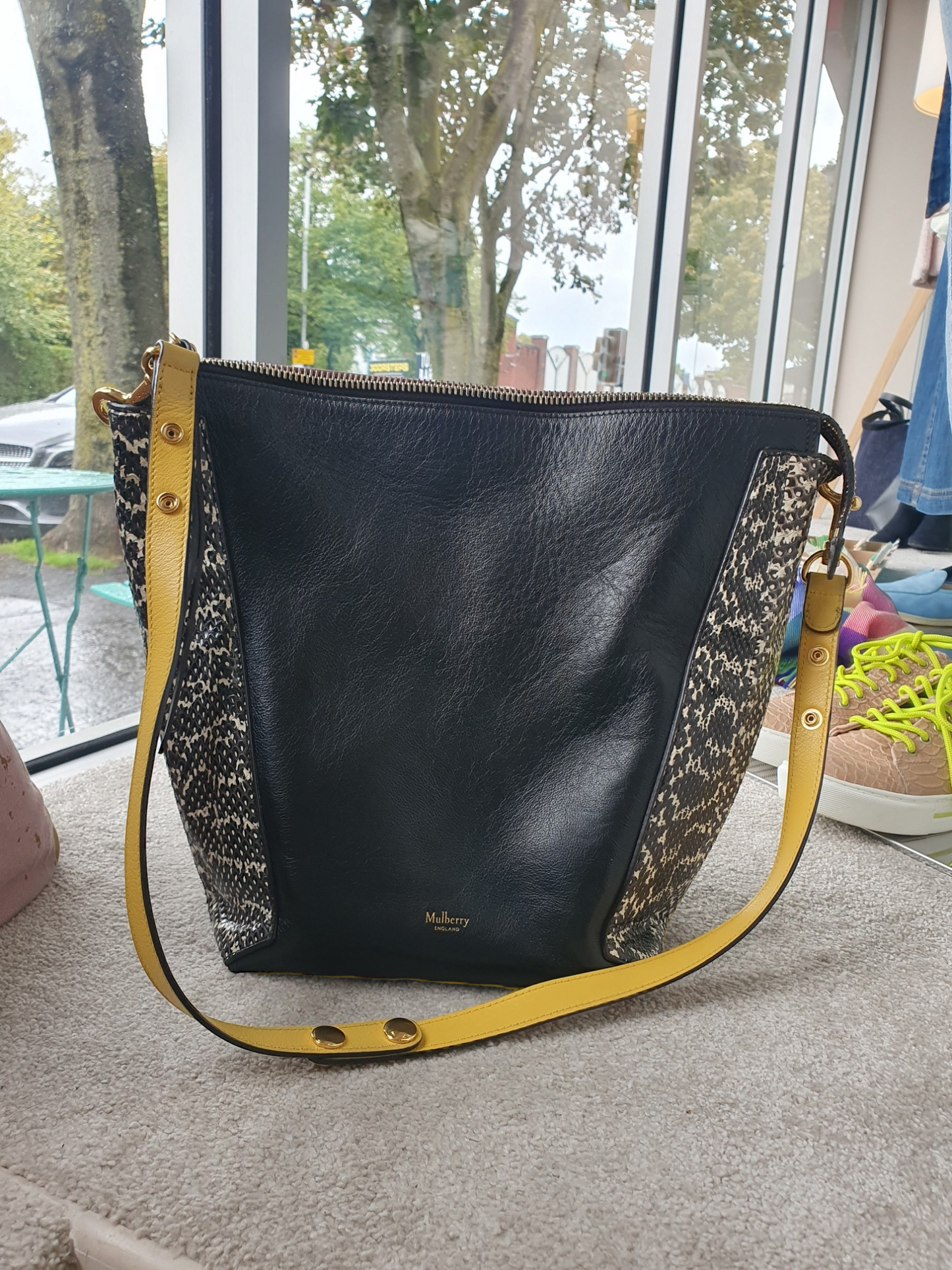 Mulberry Camden Tote Bag, in Oxblood and black