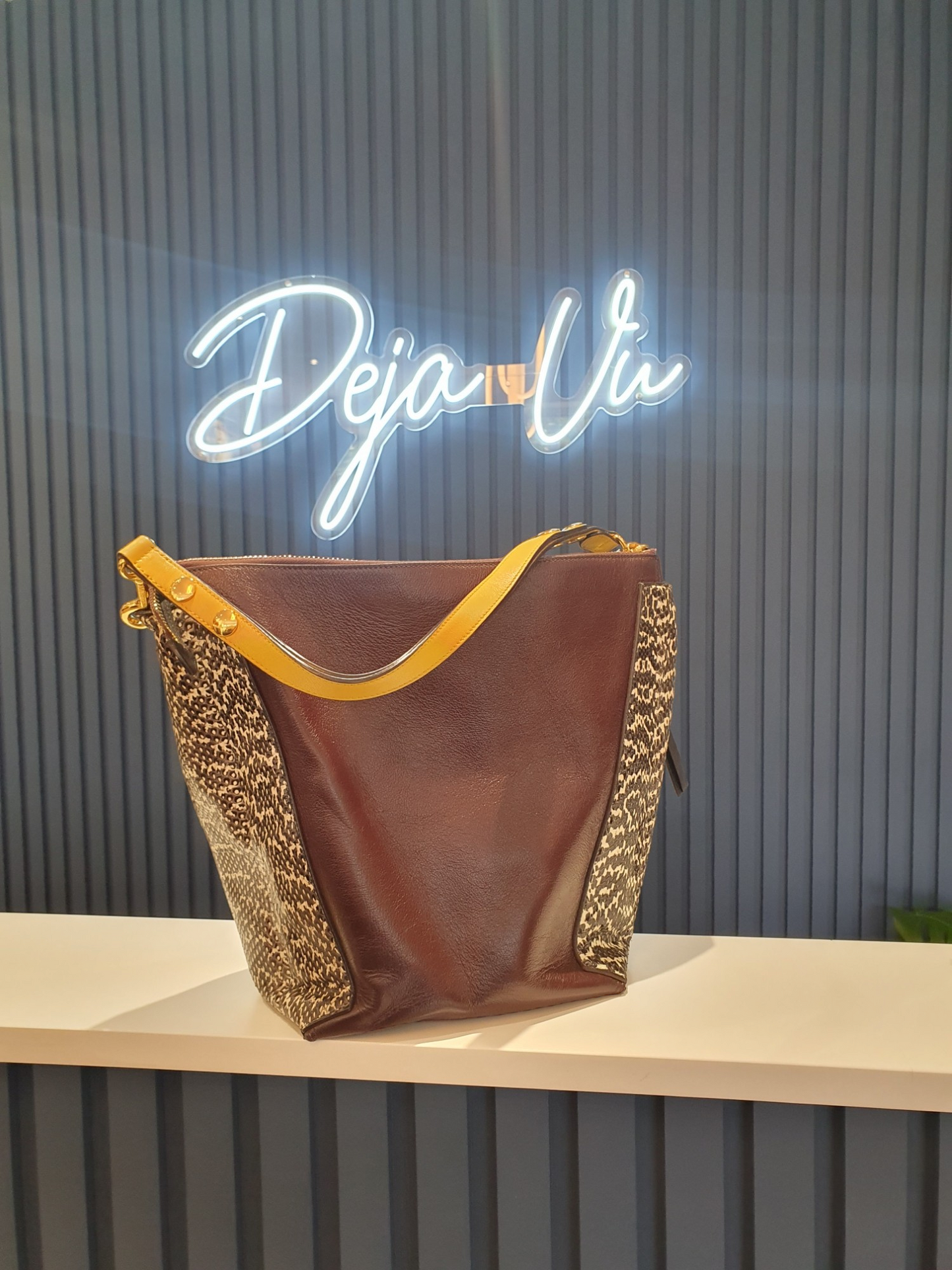 Mulberry Camden Tote Bag, in Oxblood and black