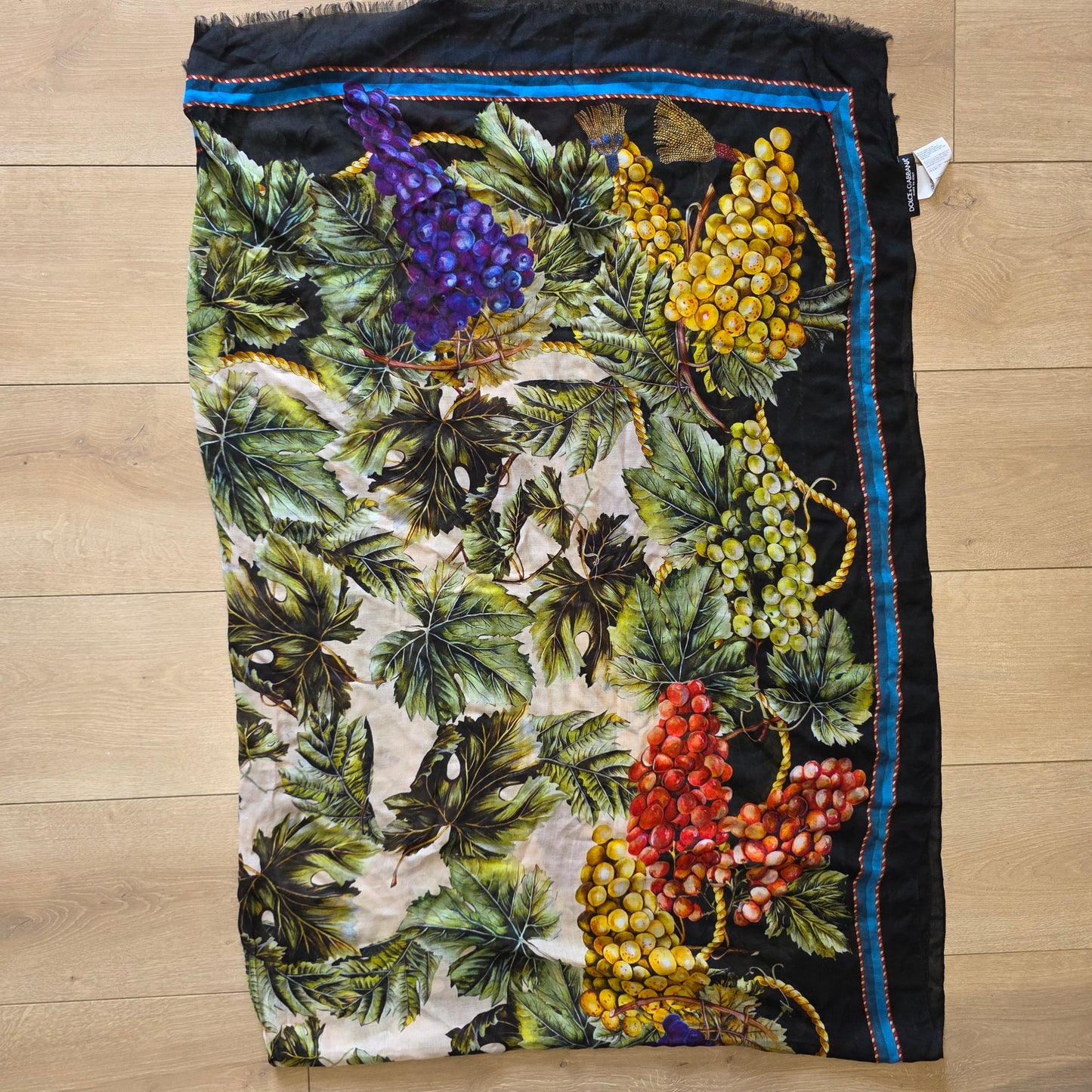 Dolce & Gabbana Vineyard Print Cashmere Blend Shawl