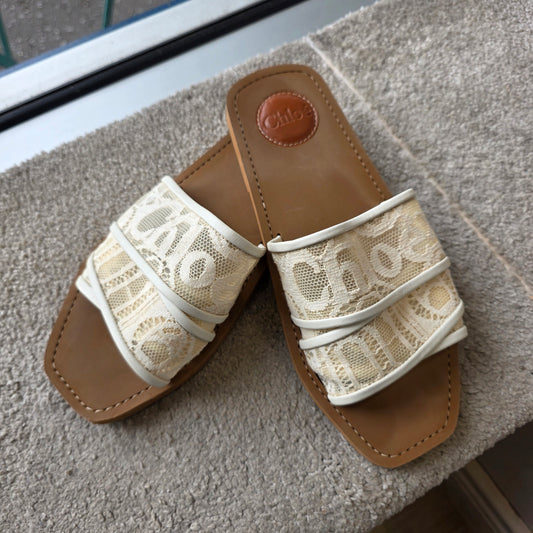Chloe Woody Lace Logo Sandal - 39