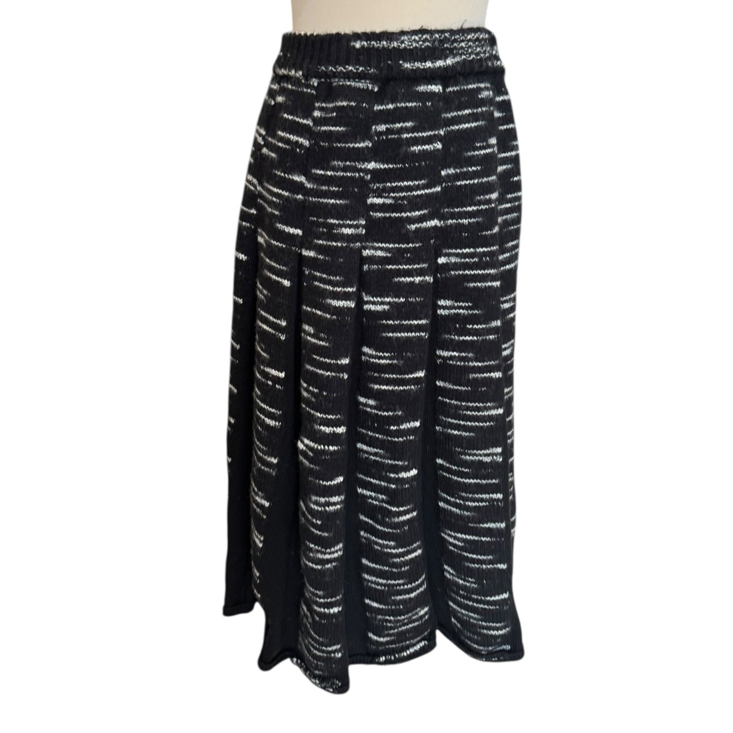 Joseph Black and White Printed Yarn Skirt - 10