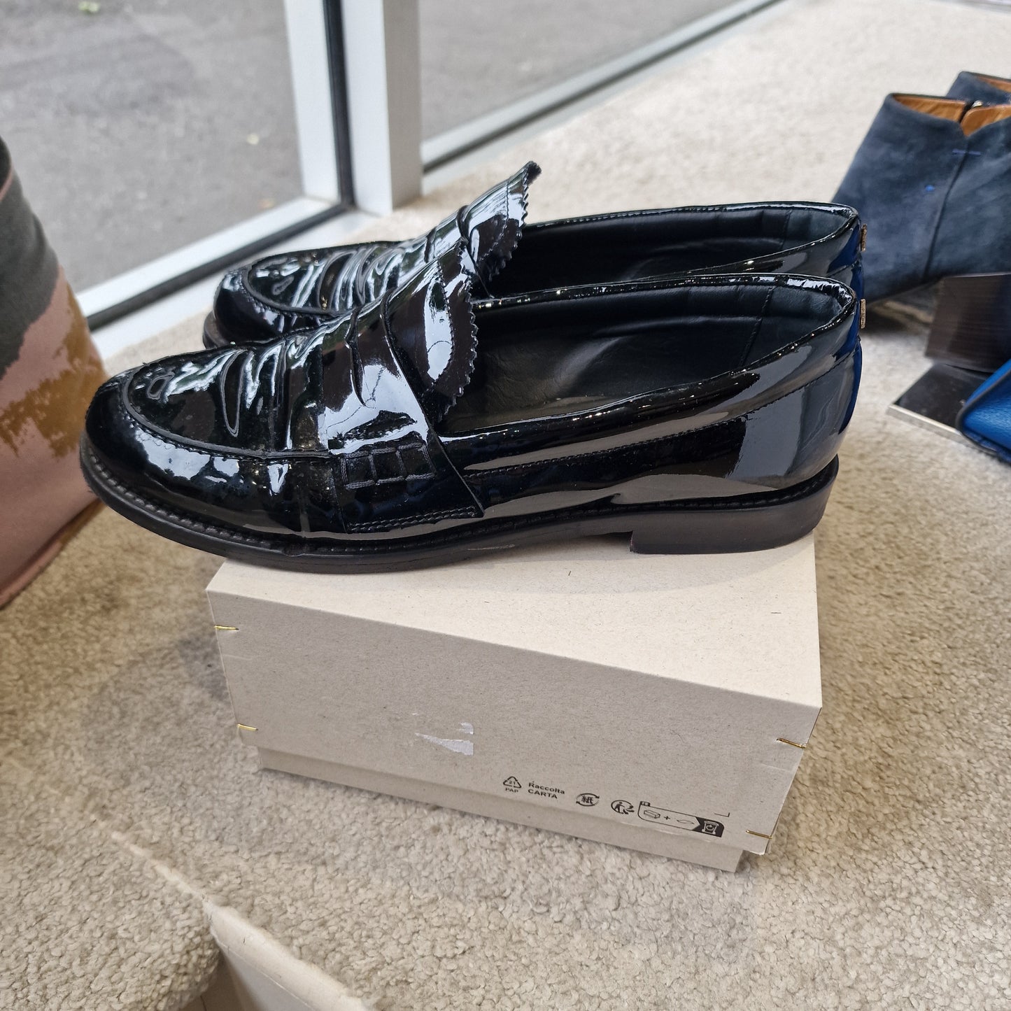 Golden Goose Black patent penny loafers, size 6/39