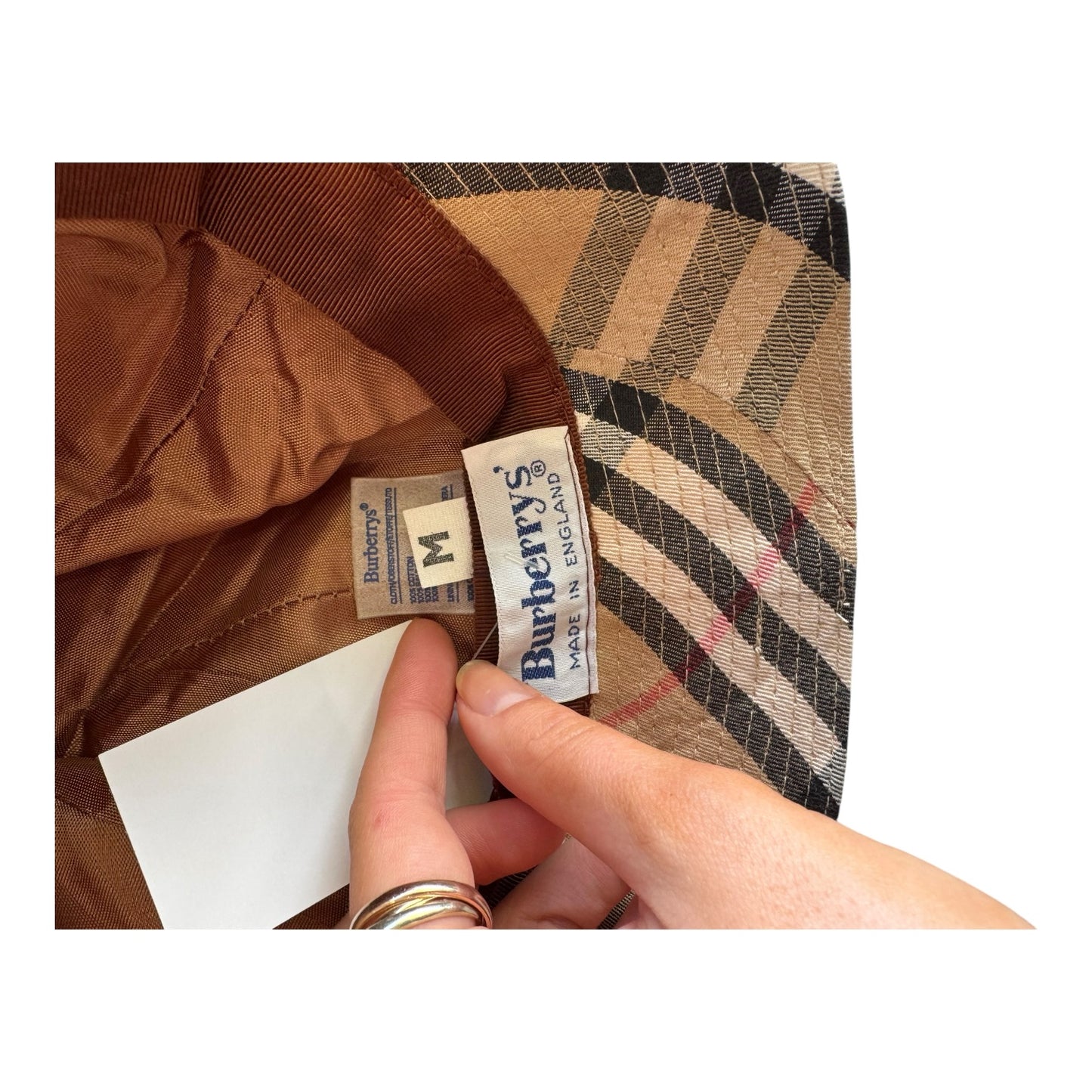 Burberry Bucket Hat - M