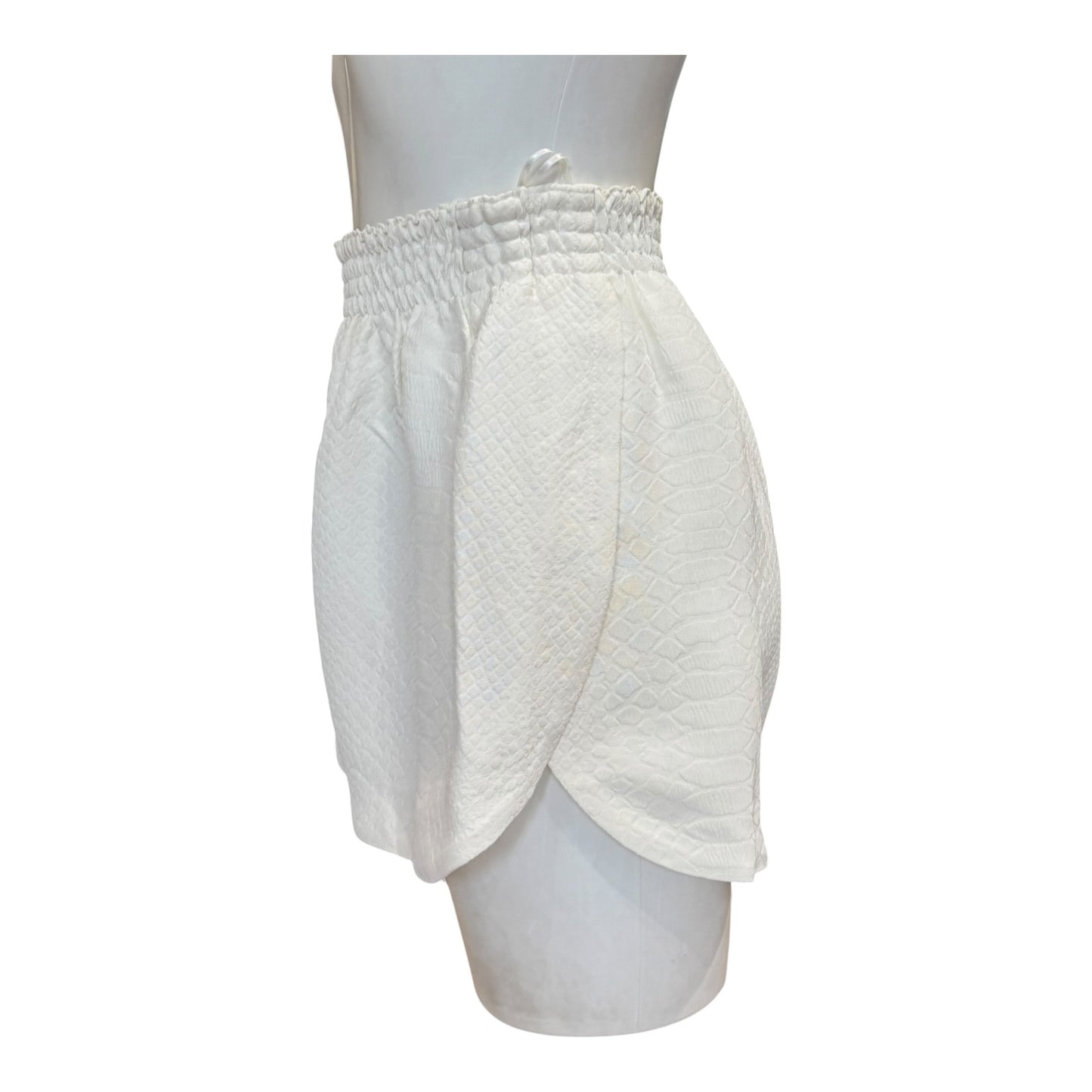 Stella McCartney White Croco Textured Shorts - 8