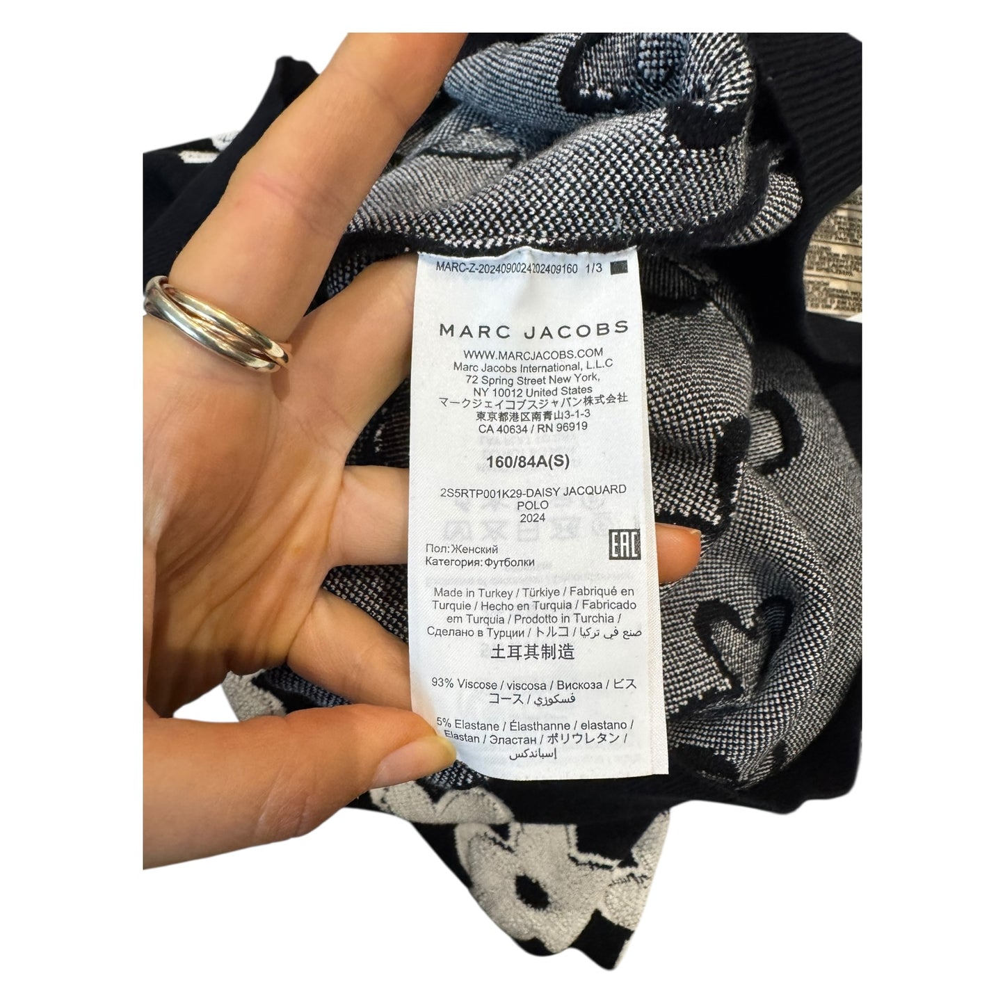 Marc Jacobs Daisy Black and White Sweater - 10