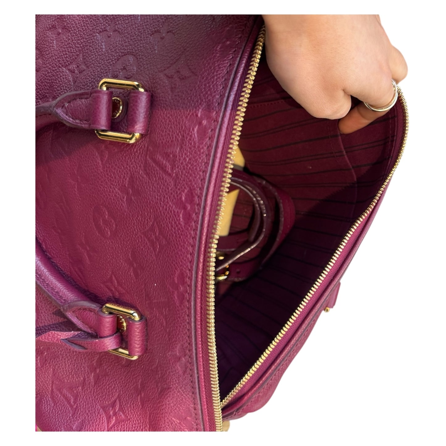 Louis Vuitton Speedy Bandouliere 30 in Burgundy Leather