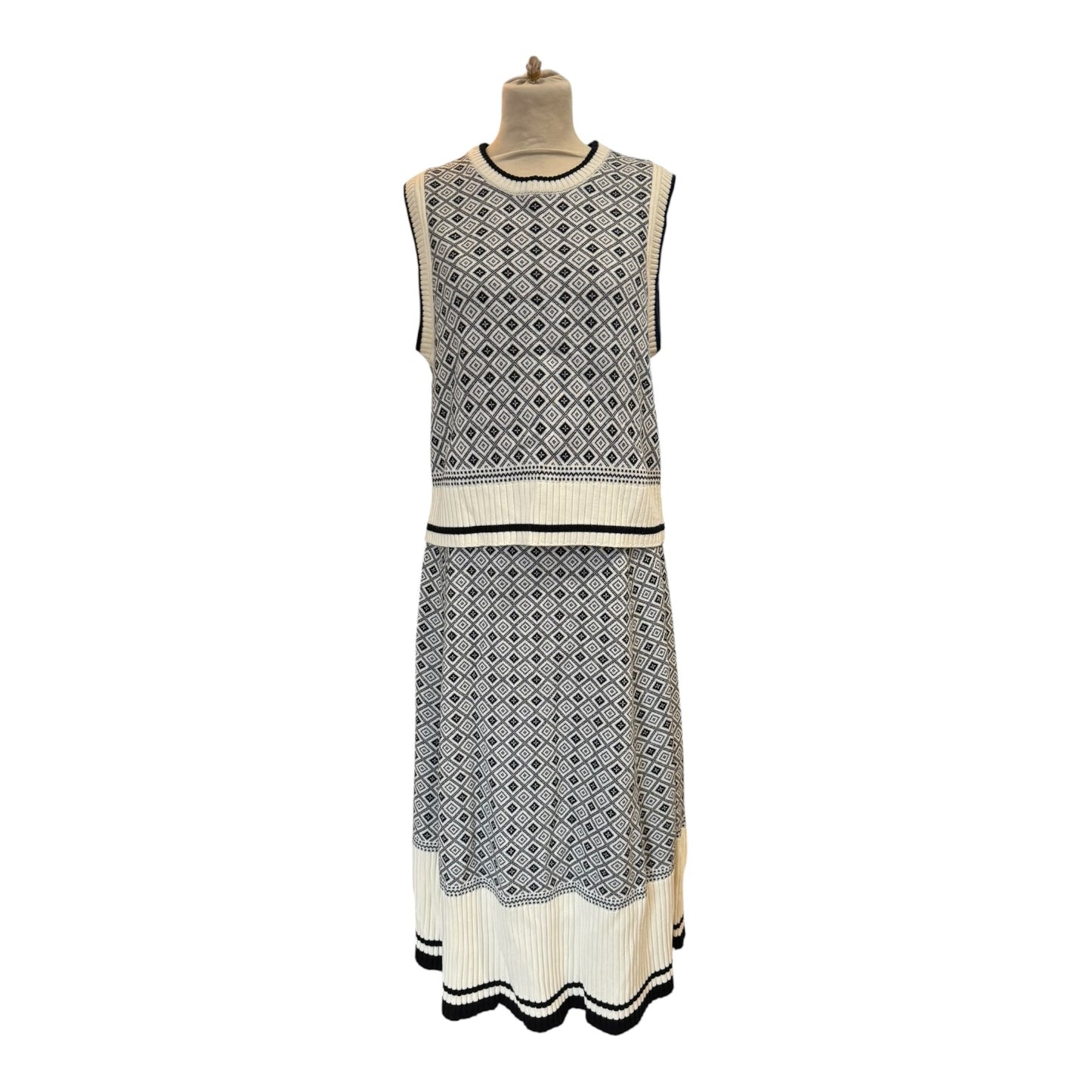 Me + Em Merino Jacquard Vest and Midi Skirt - 12/14