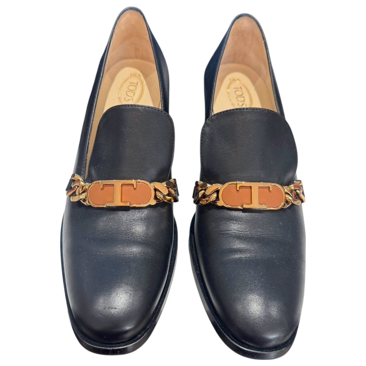 Tod's Black Leather Heeled Pumps with Gold Chain - 38/5