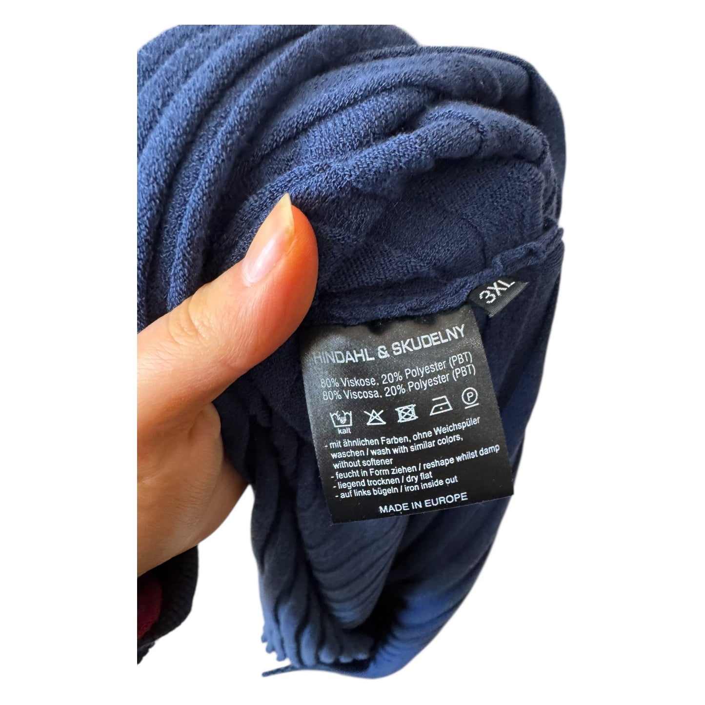 Hindahl & Skudelny Navy Pleated Batwing Top - 18/20