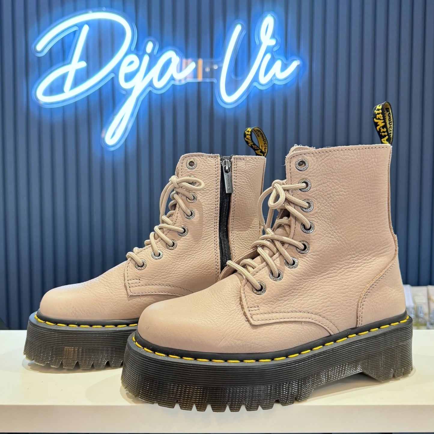 Dr Marten Jadon III Soft Leather Platform Boots in VINTAGE TAUPE - 38 / 5