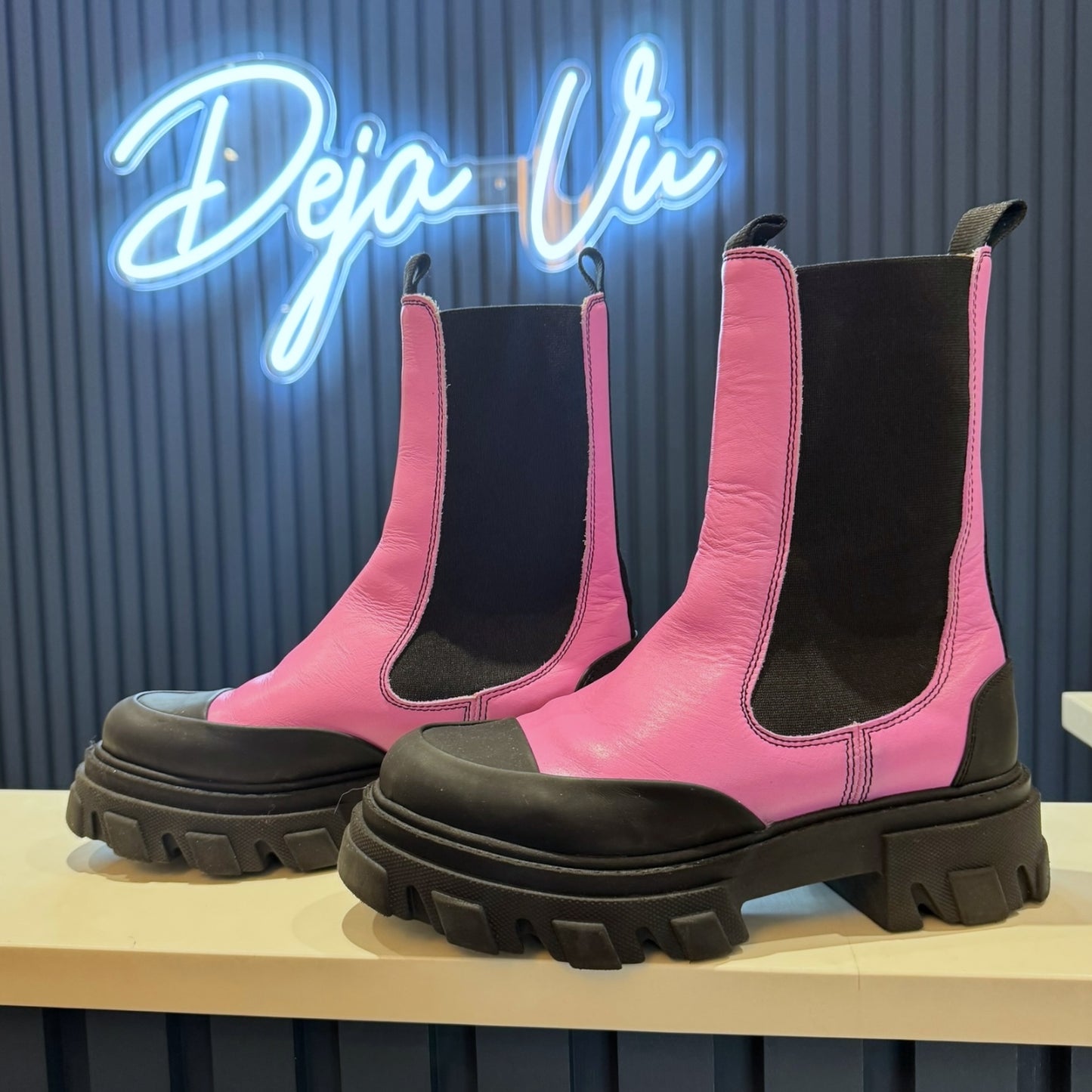 Ganni Combat Boots In Rose-Pink Leather - 38 / 5