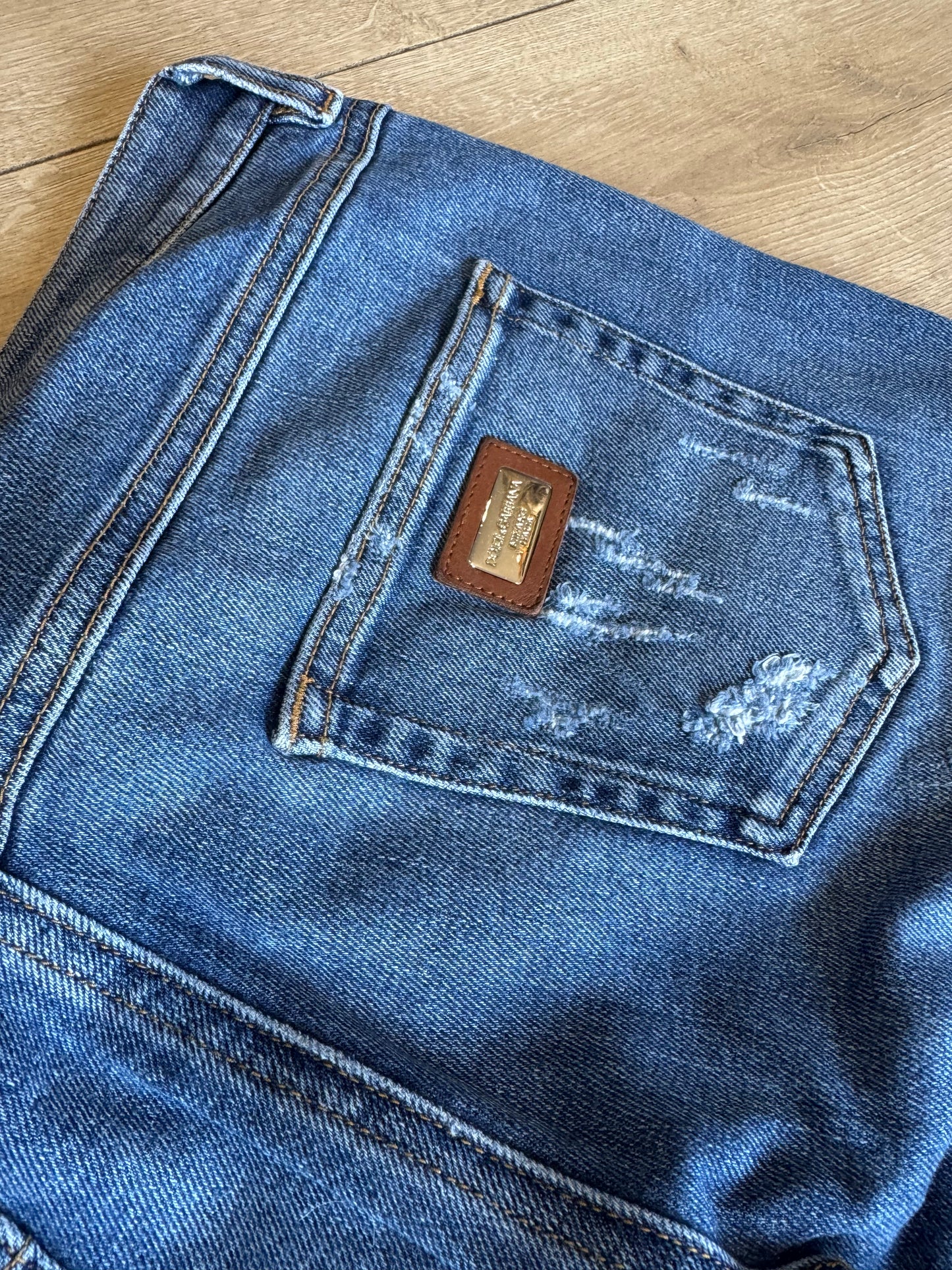 Dolce & Gabbana Distressed Jeans - 12