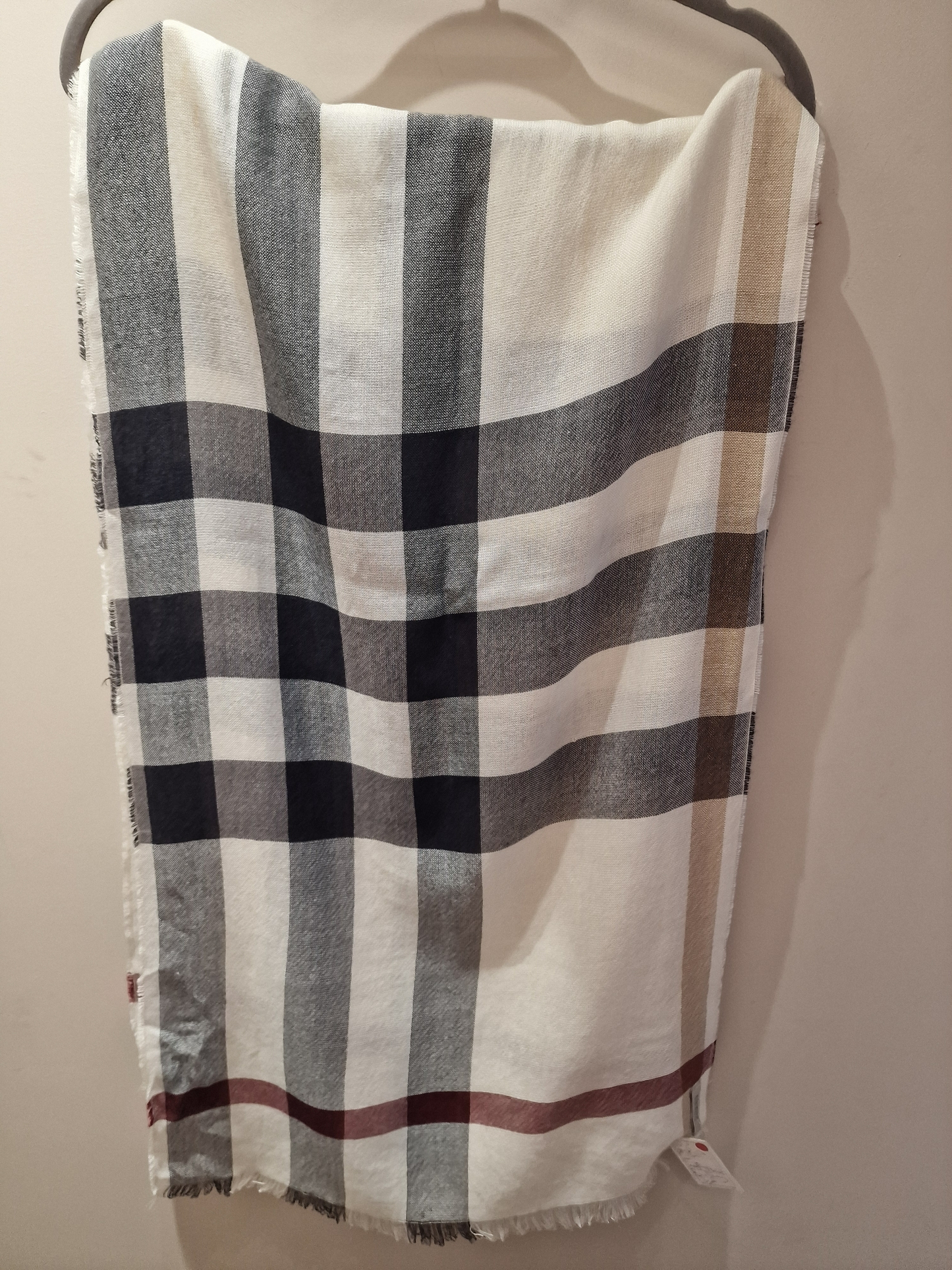 Burberry cashmere and silk scarf