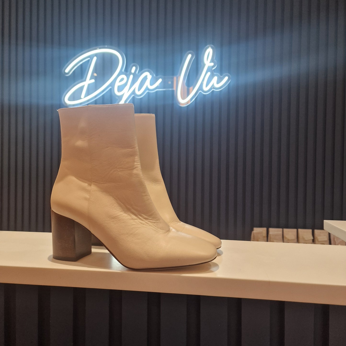 Club Monaco Cream Leather Heeled Boots - 5