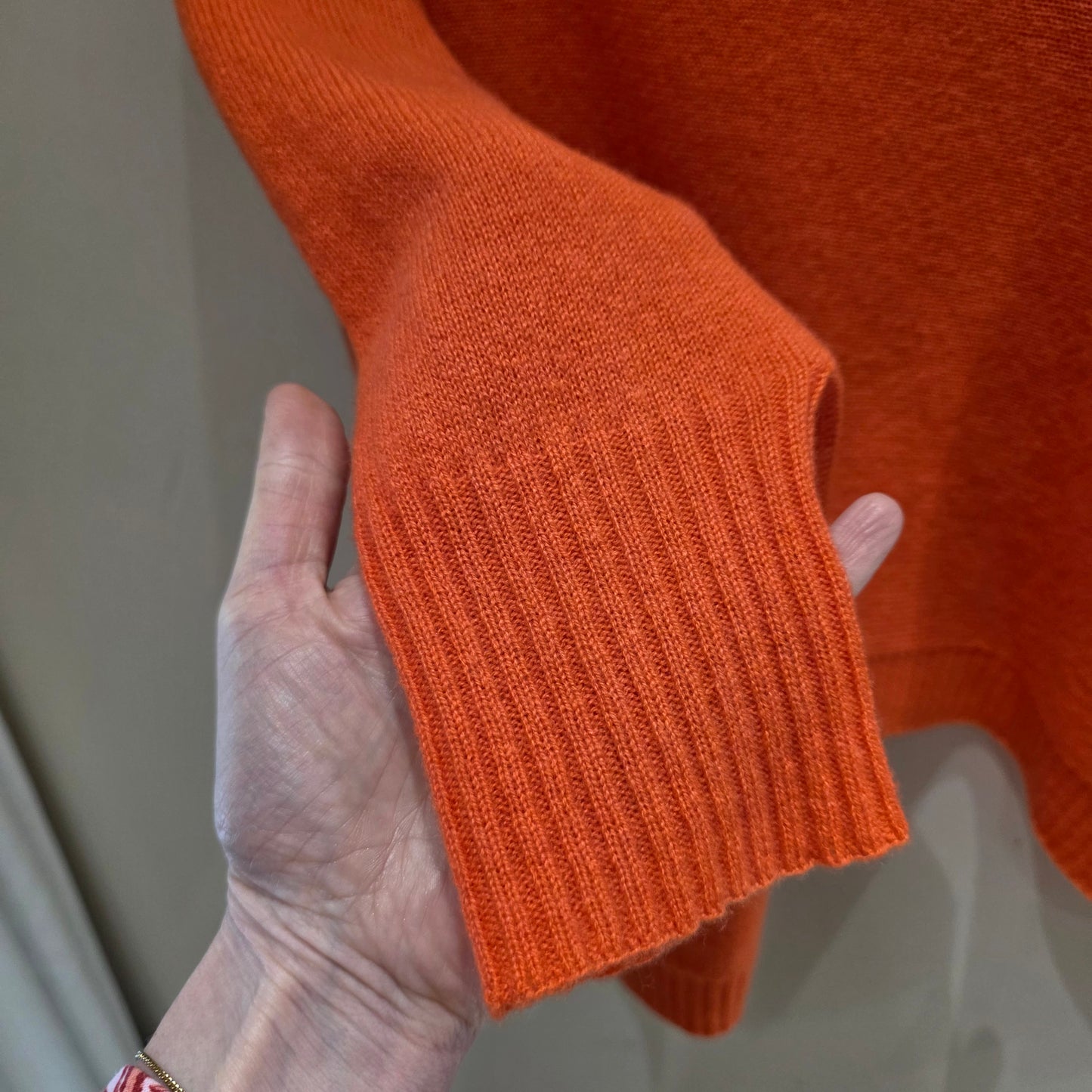 Le Tricot Perugia Orange Cashmere Oversized Crop Sweater - XS/S