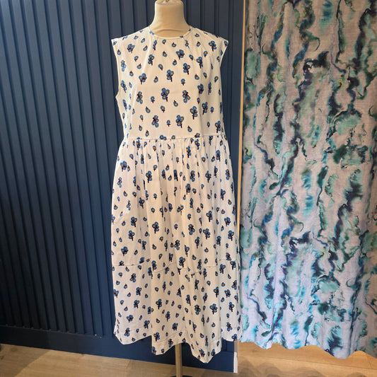 Marni White and Blue Floral Dress - 12