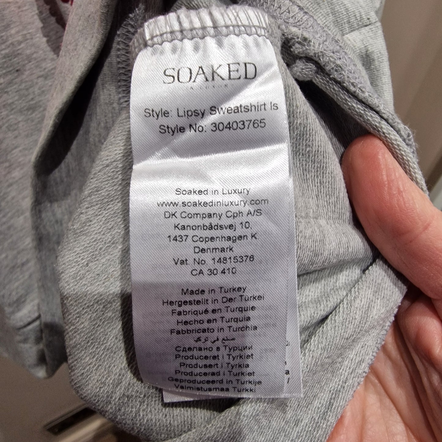 Soaked in Luxury Grey Lips Sweatshirt - M