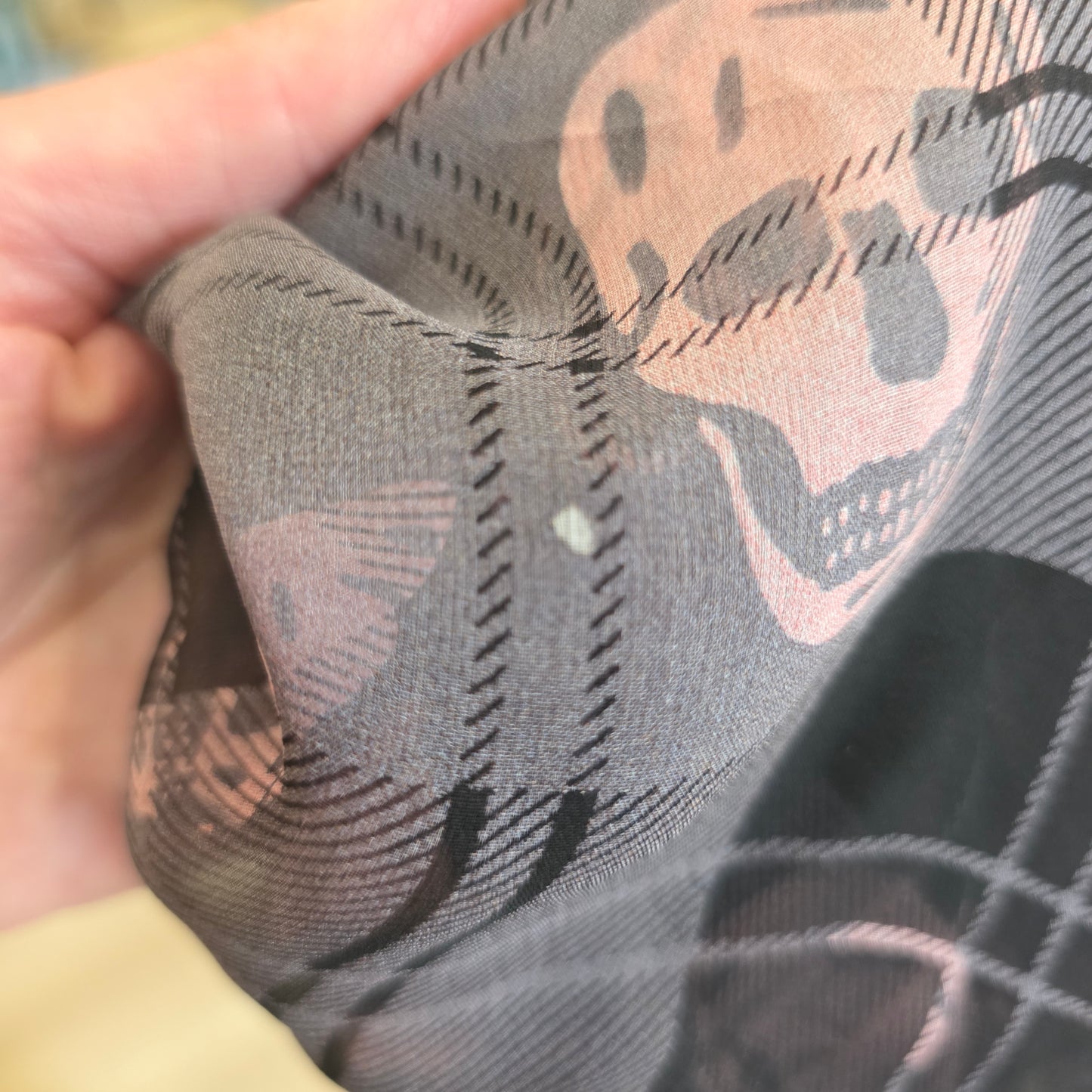 Alexander McQueen Grey and Pink Check Skull Scarf - NEW