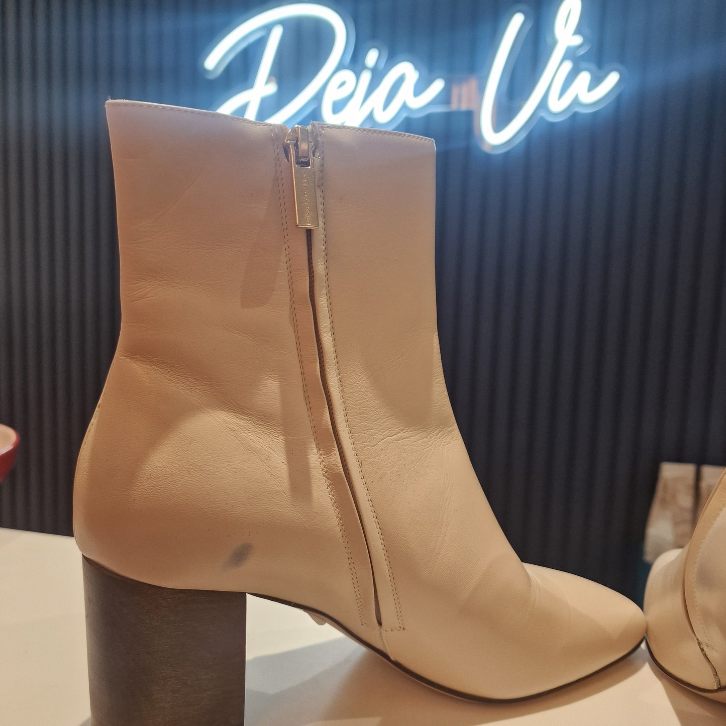 Club Monaco Cream Leather Heeled Boots - 5