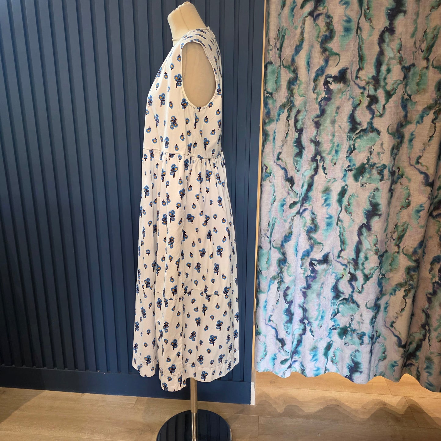 Marni White and Blue Floral Dress - 12