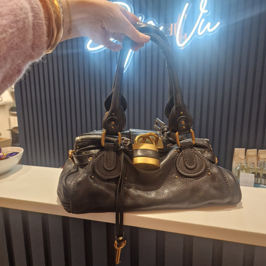 Chloe Paddington, Black
