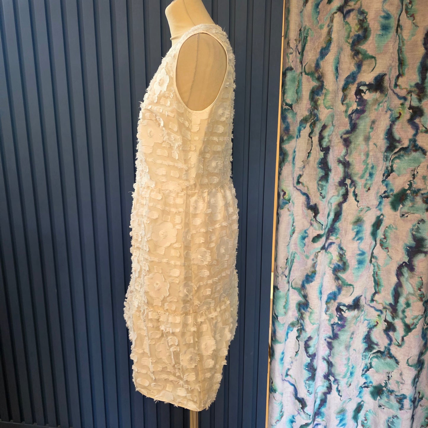 Red Valentino Cream and White Floral Applique Dress - 12