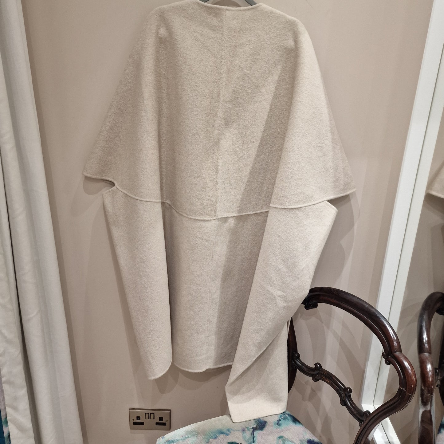 JOVONNA Wool Cape - M/L