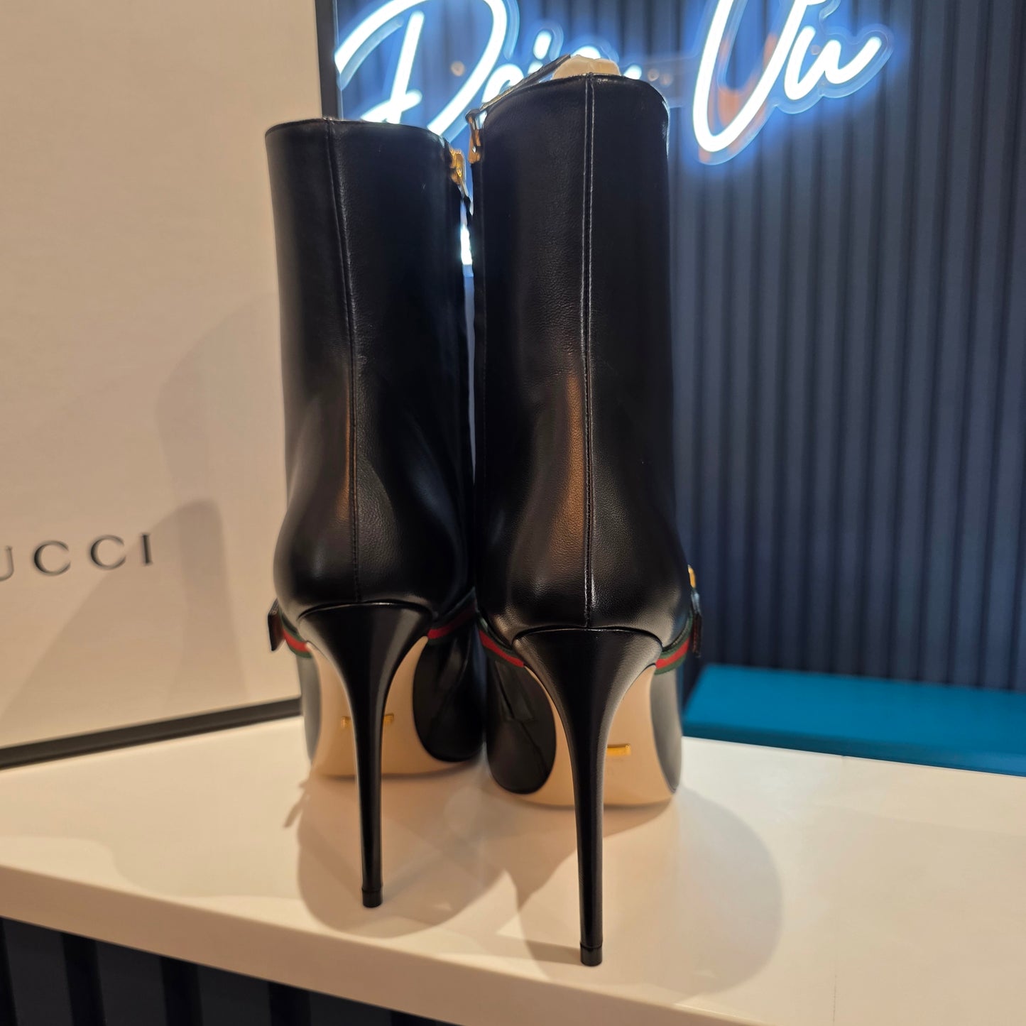 Gucci Black Leather Heeled Boots - 40/7 NEW
