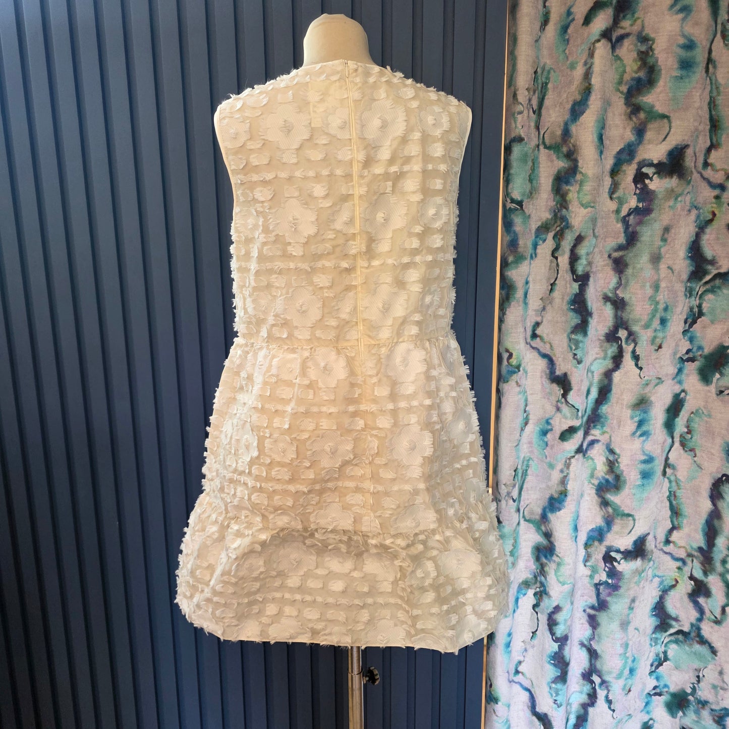 Red Valentino Cream and White Floral Applique Dress - 12
