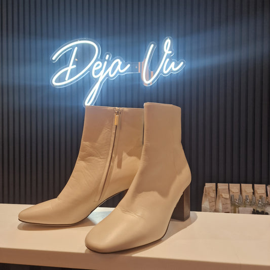 Club Monaco Cream Leather Heeled Boots - 5