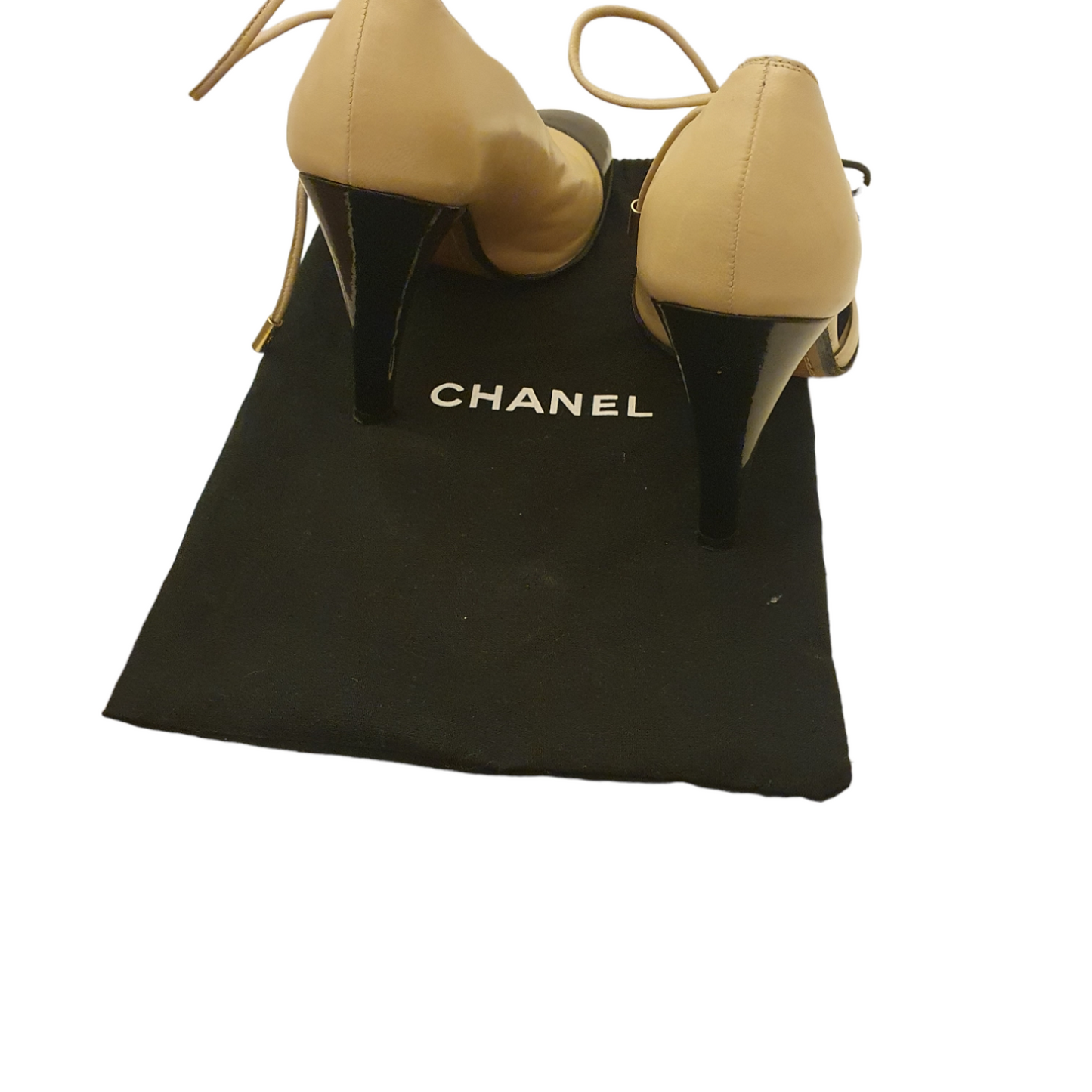 Chanel Black and cream heeled shoes, size 4/37
